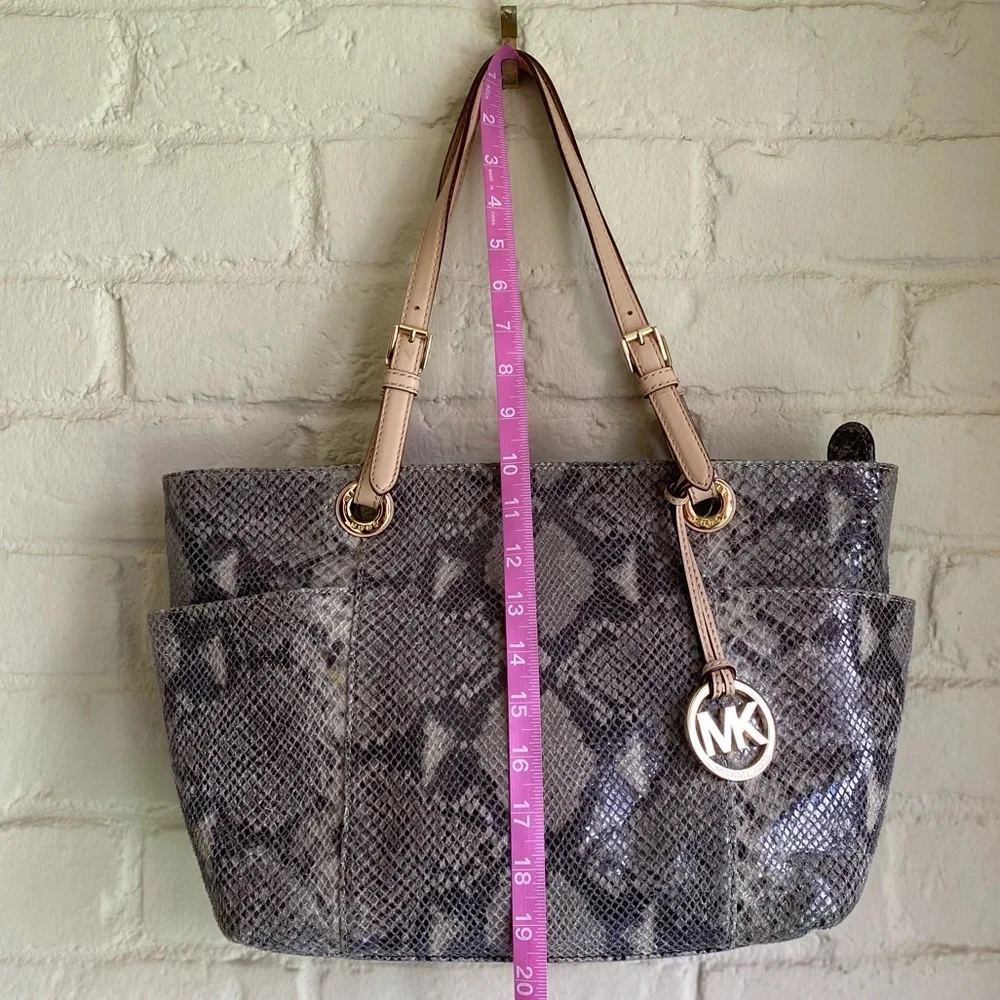 Michael Kors worn love